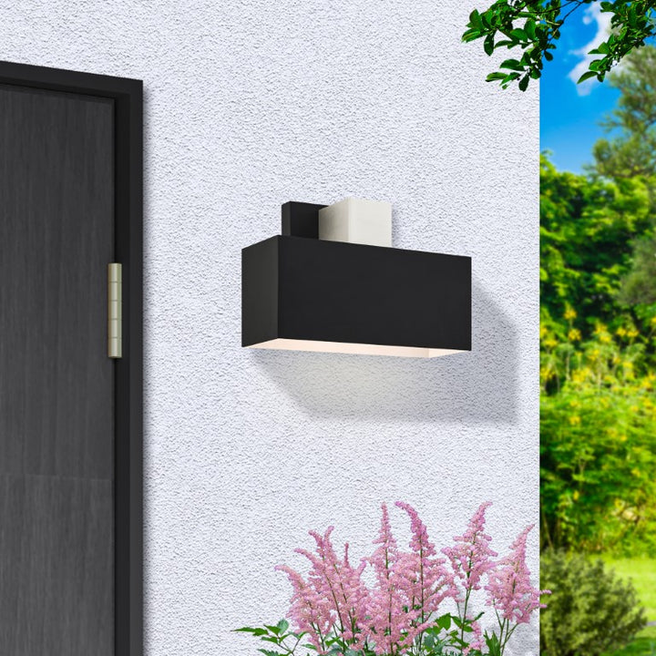 22423-04 Lynx Indoor/Outdoor 1 E26 Medium Base Light Bulb Socket ADA-Compliant Solid Brass Wall Sconce 6.25"x9"  Black with Brushed Nickel Accents Finish 120V for Garden, Interior, Exterior and Patio