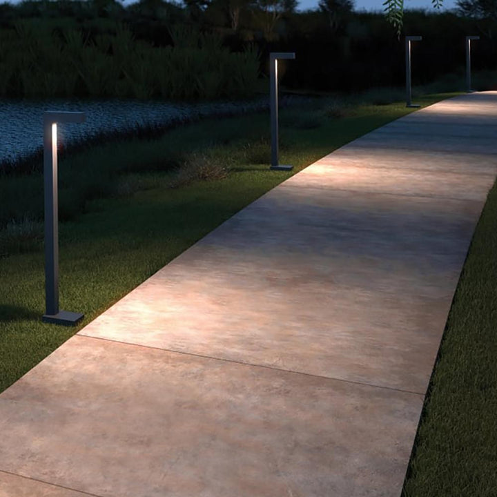 PLB10 LED Brass L-Shaped Low Voltage Landscape Lighting Path Light.